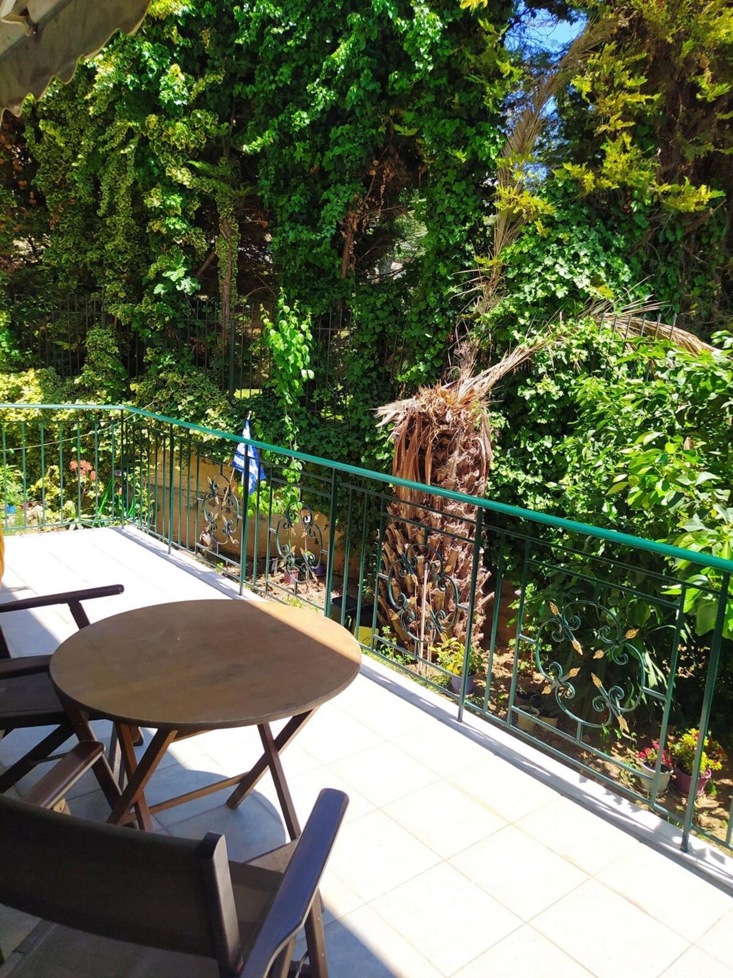 Marousi Comfy Apartment With Balcony Aten Exteriör bild